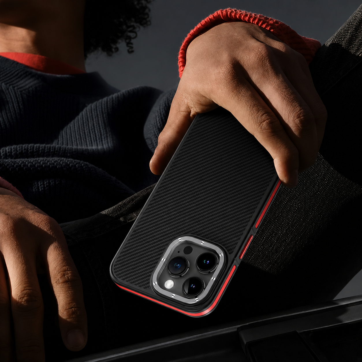 Premium iPhone Case 600D Kevlar Series Magnetic Cover with Metal Camera Ring Half Wrapped Dual Layer Carbon Fiber Protective Design