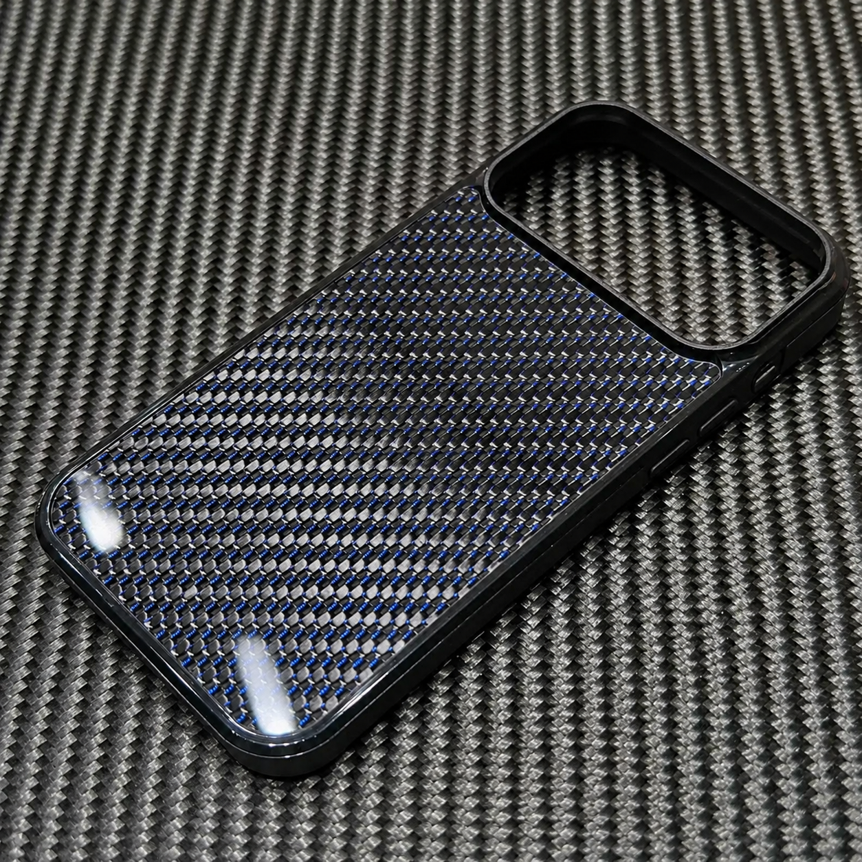 Premium iPhone Case Real Woven Carbon Fiber MagSafe Cover Shockproof Dual Layer Lightweight Non Slip Full Coverage Protective Case