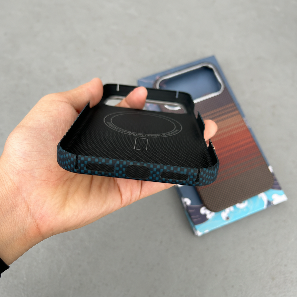 Premium iPhone Case MagSafe Compatible Aramid Carbon Fiber Cover Ultra Thin Shockproof Protection