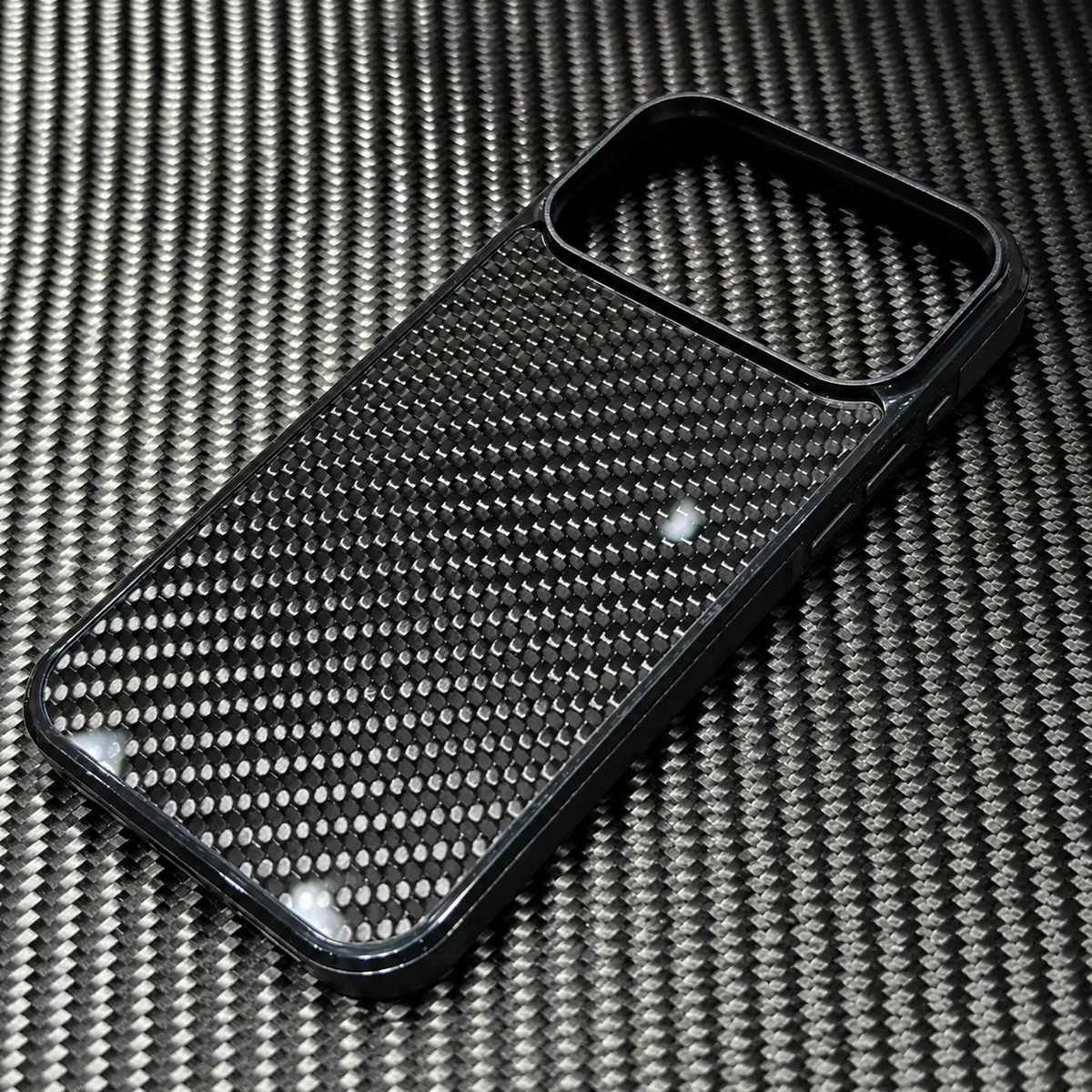 Premium iPhone Case Real Woven Carbon Fiber MagSafe Cover Shockproof Dual Layer Lightweight Non Slip Full Coverage Protective Case